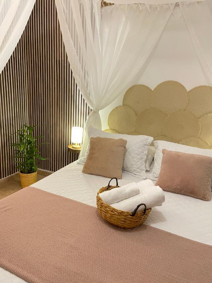 Villa Tie Парати Екстериор снимка